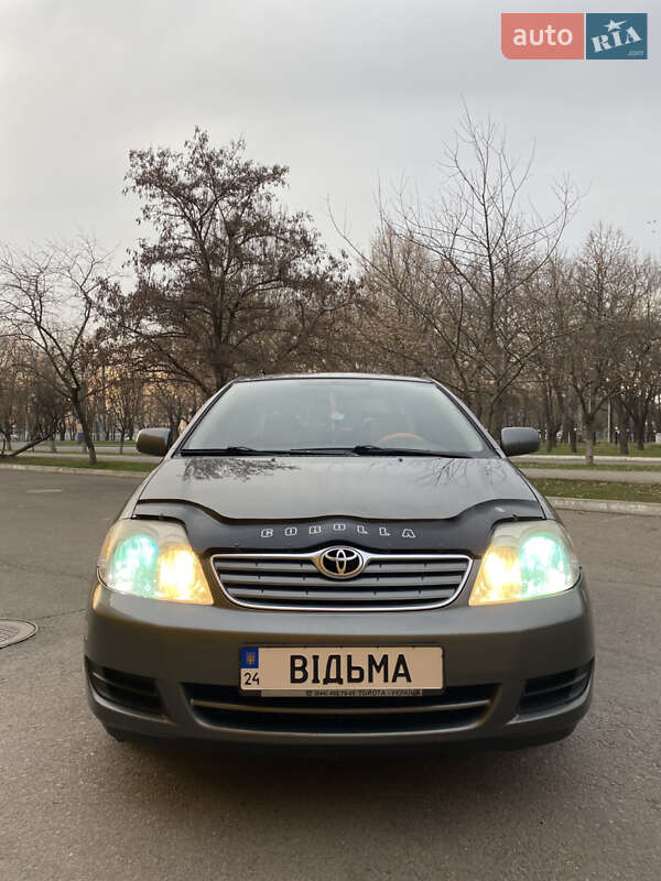 Седан Toyota Corolla 2005 в Николаеве