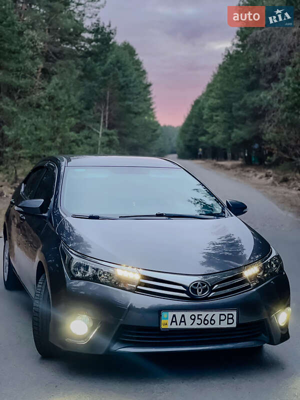 Седан Toyota Corolla 2014 в Чернигове фото 11 Седан Toyota Corolla 2014 в Чернигове