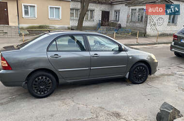 Седан Toyota Corolla 2004 в 