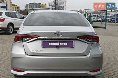 Седан Toyota Corolla 2020 в 