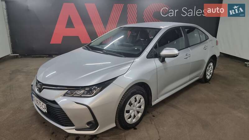 Седан Toyota Corolla 2021 в 