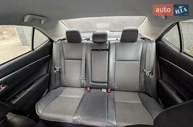 Седан Toyota Corolla 2014 в 