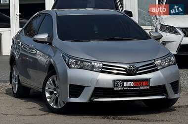Седан Toyota Corolla 2013 в 