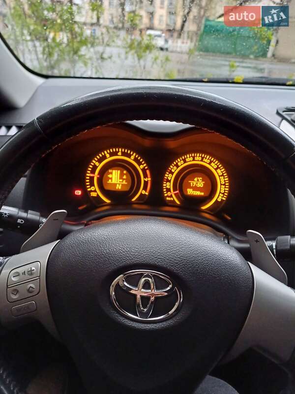 Седан Toyota Corolla 2007 в Одесі