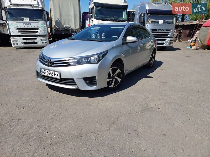 Toyota Corolla 2015