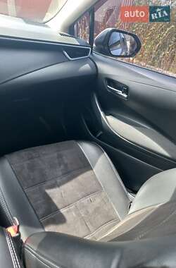 Седан Toyota Corolla 2019 в 