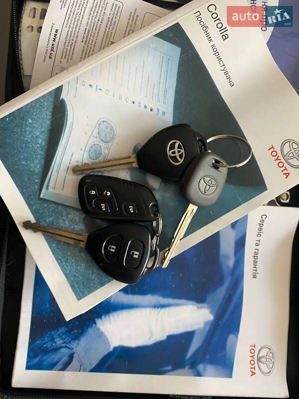 Седан Toyota Corolla 2008 в Львові