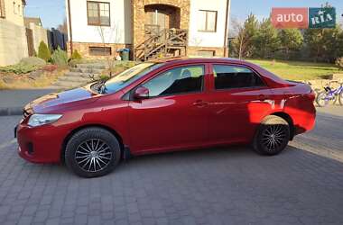 Седан Toyota Corolla 2011 в 