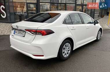 Седан Toyota Corolla 2020 в 
