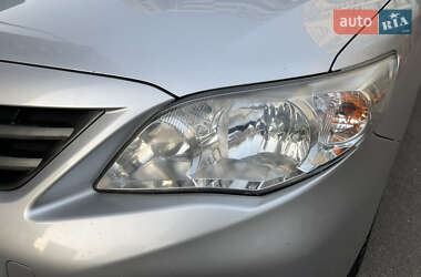 Седан Toyota Corolla 2011 в 