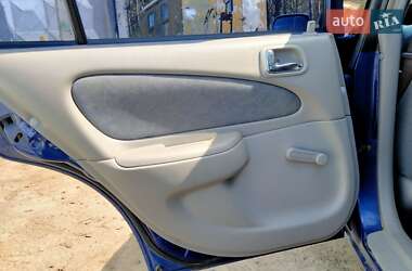 Седан Toyota Corolla 2001 в 