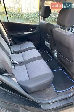 Хетчбек Toyota Corolla 2002 в 
