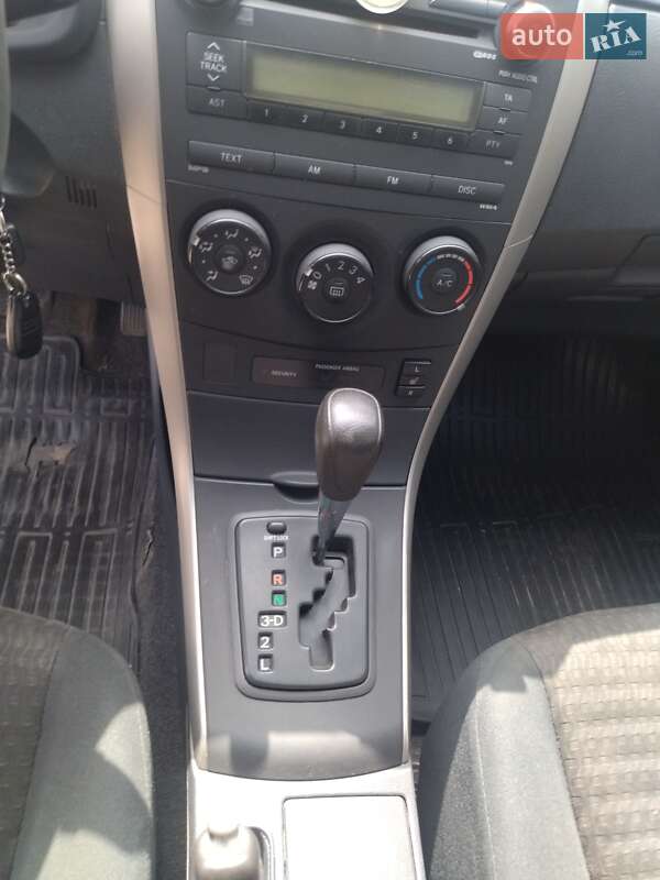 Седан Toyota Corolla 2009 в Харькове