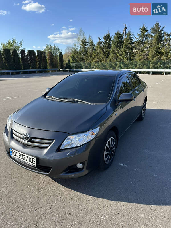 Седан Toyota Corolla 2008 в 