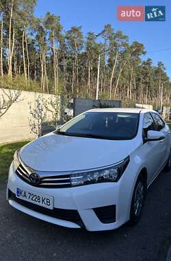 Седан Toyota Corolla 2016 в 
