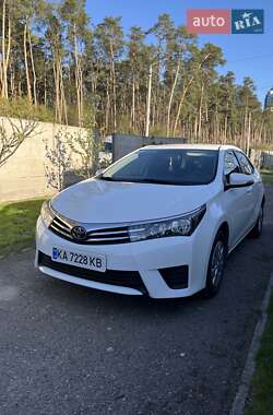 Седан Toyota Corolla 2016 в 