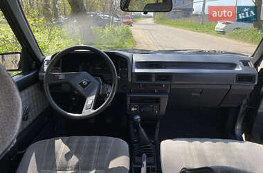 Седан Toyota Corolla 1987 в 