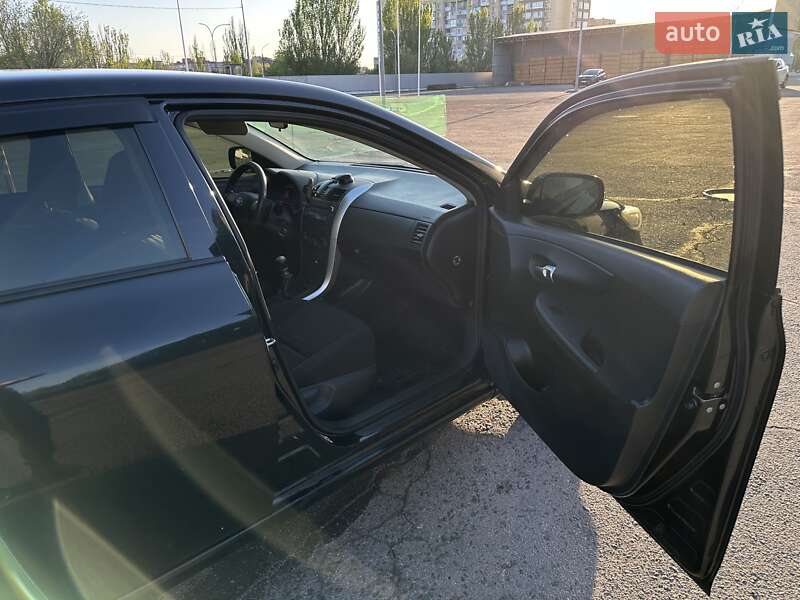 Седан Toyota Corolla 2013 в Миколаєві