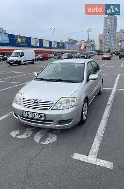 Седан Toyota Corolla 2005 в 