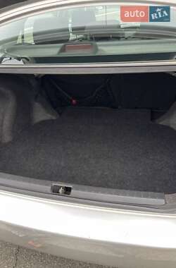 Седан Toyota Corolla 2005 в 