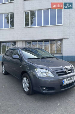 Хетчбек Toyota Corolla 2005 в 
