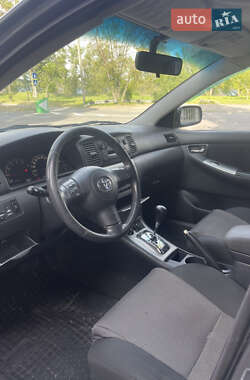 Хетчбек Toyota Corolla 2005 в 
