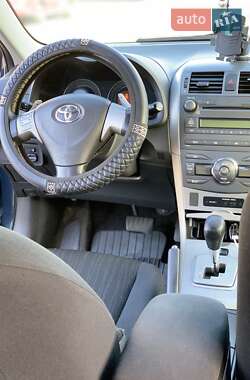 Седан Toyota Corolla 2007 в 