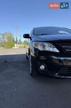 Седан Toyota Corolla 2011 в 