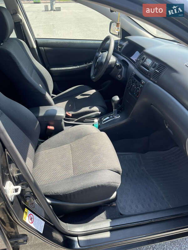 Седан Toyota Corolla 2006 в Львові