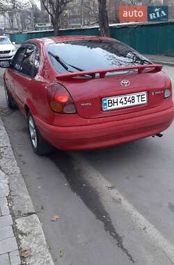 Хетчбек Toyota Corolla 1999 в 