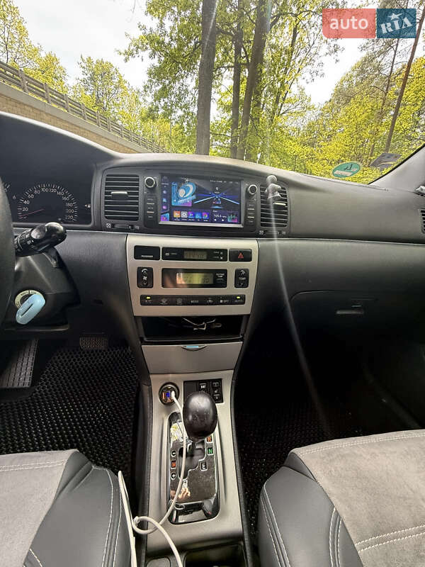 Хетчбек Toyota Corolla 2006 в Рівному