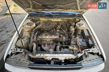 Хэтчбек Toyota Corolla 1988 в 