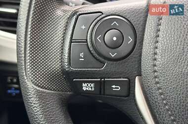 Седан Toyota Corolla 2015 в 