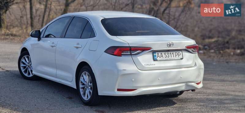 Седан Toyota Corolla 2019 в Белой Церкви