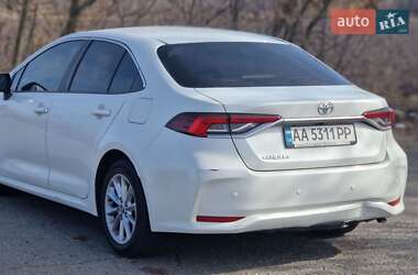 Седан Toyota Corolla 2019 в 