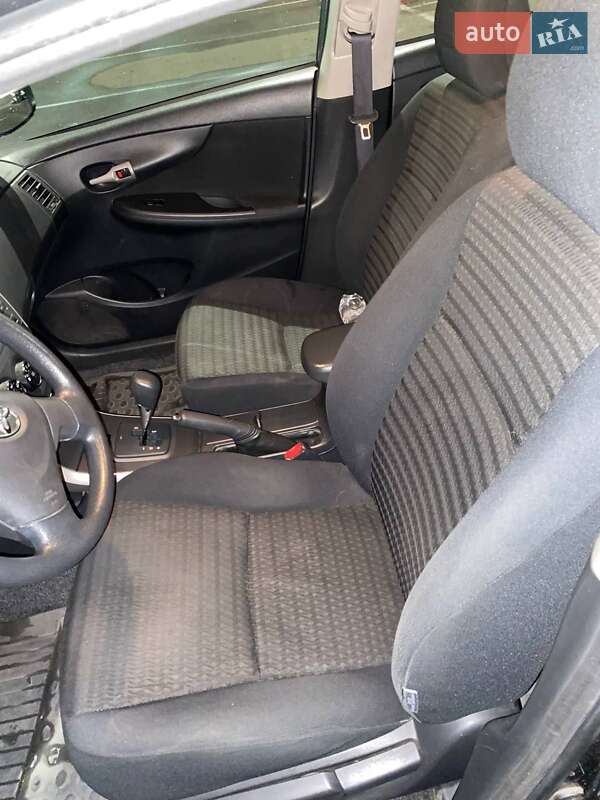 Седан Toyota Corolla 2008 в Киеве