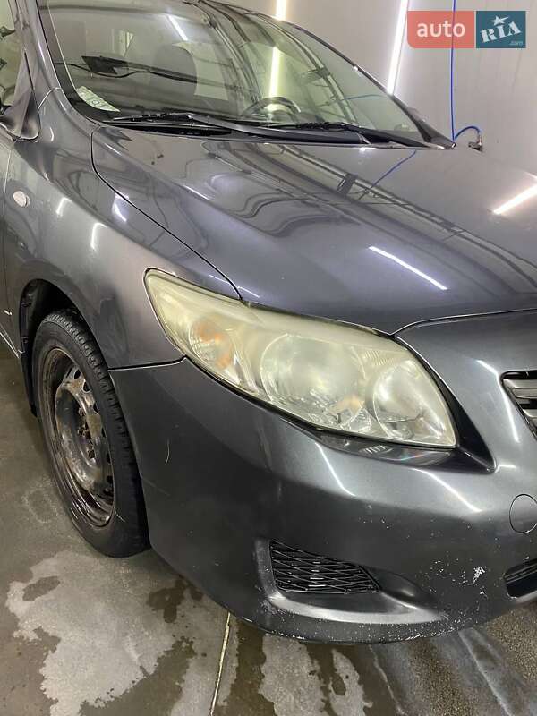 Седан Toyota Corolla 2008 в Киеве