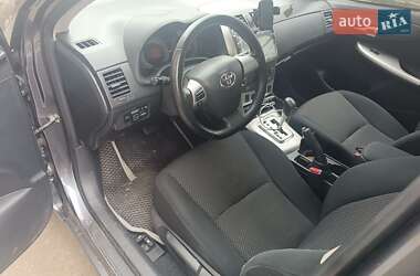 Седан Toyota Corolla 2011 в Александрие