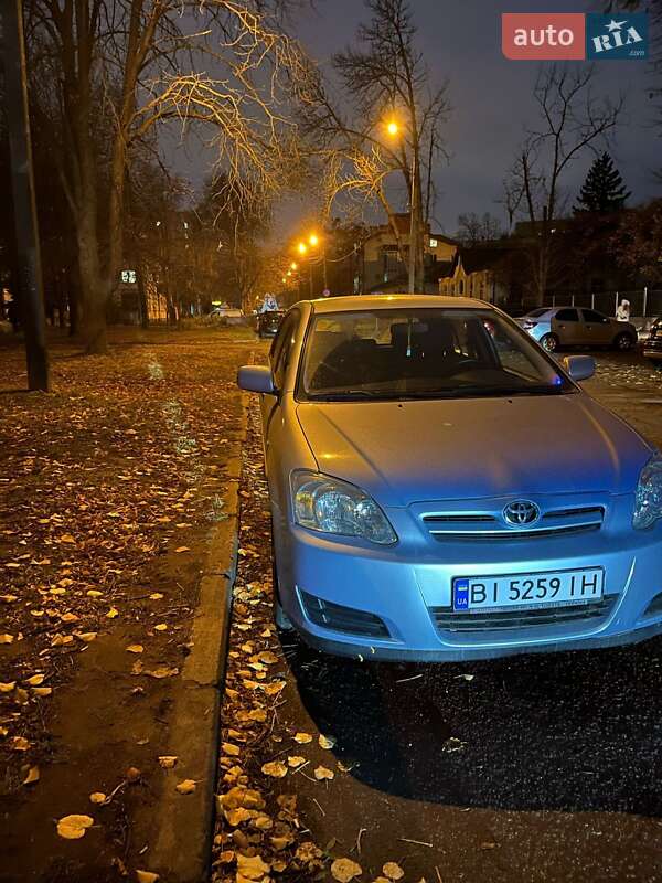 Хэтчбек Toyota Corolla 2006 в Полтаве