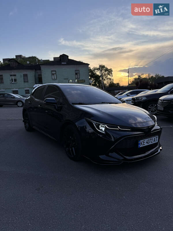 Хэтчбек Toyota Corolla 2021 в Киеве