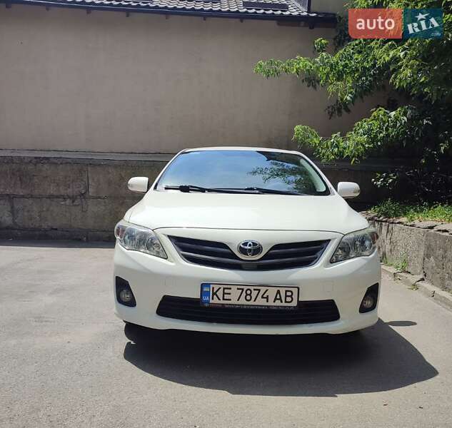 Седан Toyota Corolla 2012 в 