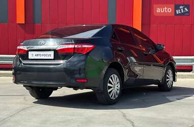 Седан Toyota Corolla 2016 в 