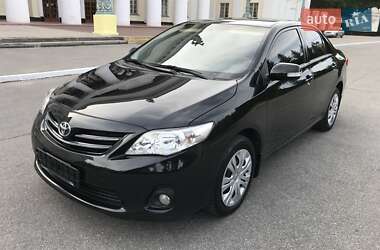 Седан Toyota Corolla 2011 в Пятихатках