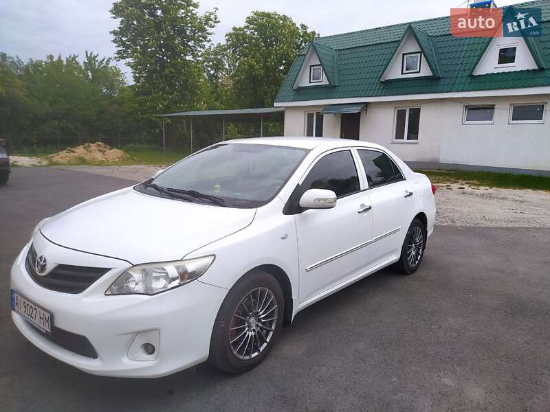 Седан Toyota Corolla 2010 в Києві фото 17 Седан Toyota Corolla 2010 в Києві