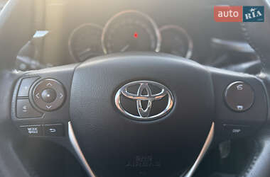 Седан Toyota Corolla 2014 в 