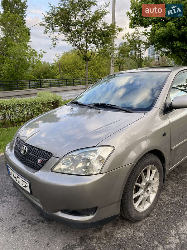 Хетчбек Toyota Corolla 2003 в Дніпрі