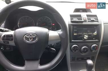 Седан Toyota Corolla 2012 в 
