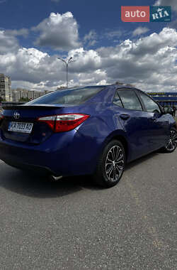 Седан Toyota Corolla 2014 в 