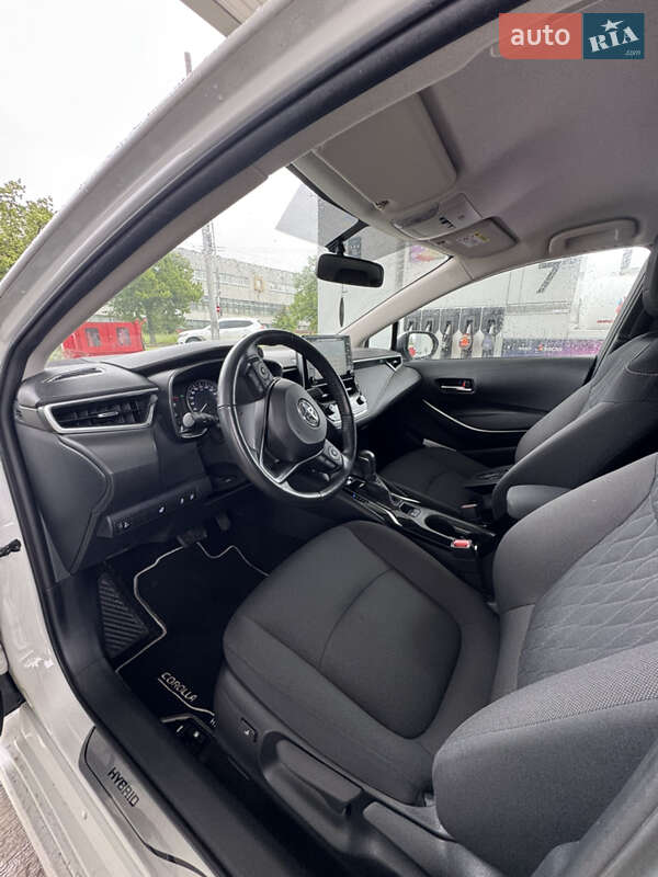 Седан Toyota Corolla 2019 в Києві