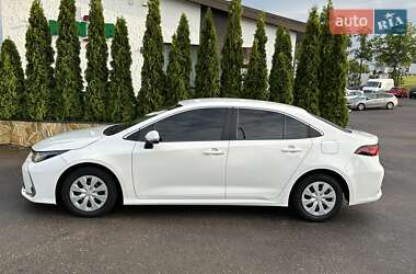 Седан Toyota Corolla 2020 в Ровно